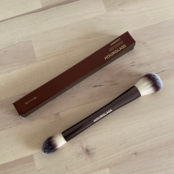 Hourglass Makeup Hourglass Ambient Lighting Edit Brush Poshmark